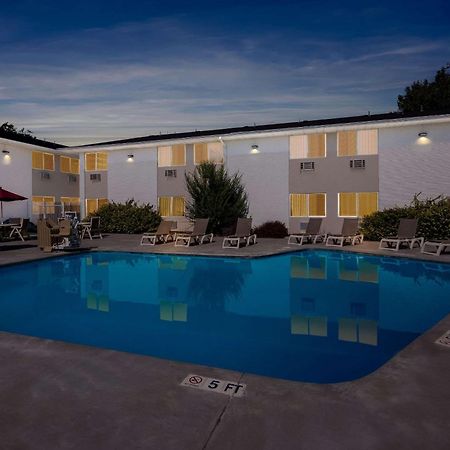 Econo Lodge Idaho Falls Exterior foto